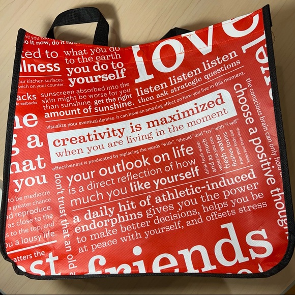 Lululemon Athletica: Shopping Bag 🛍 Measurements: H 14” x L 15" x W 6.25" - Picture 3 of 5